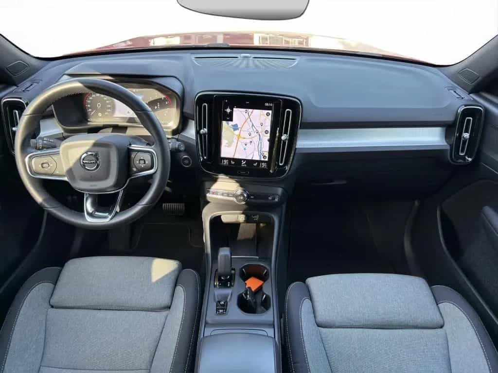 Volvo XC40 T2 2WD Core 05/2023-photo-10