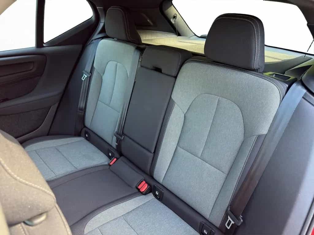 Volvo XC40 T2 2WD Core 05/2023-photo-16