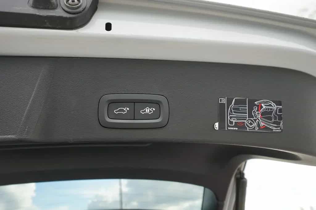 Volvo XC40 T3 Geartronic R-Design |1.Hand| |Kamera| 06/2022-photo-15