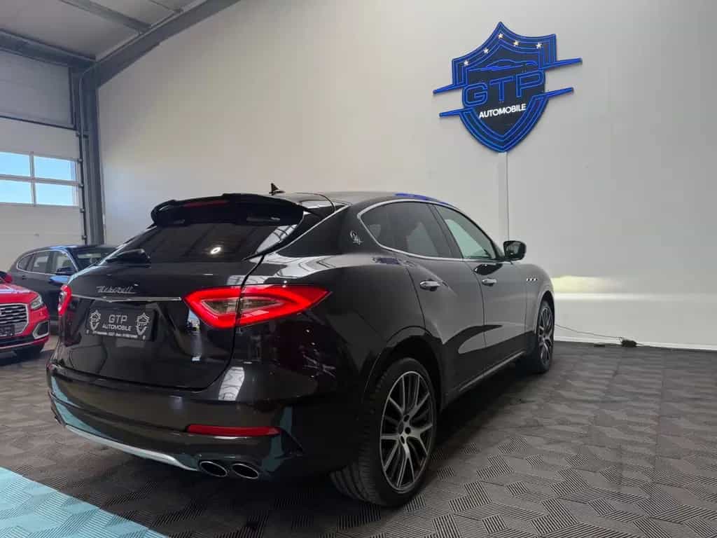 Maserati Levante S *SPORTAGA*Memory*Leder-Schwarz* 12/2017-photo-8