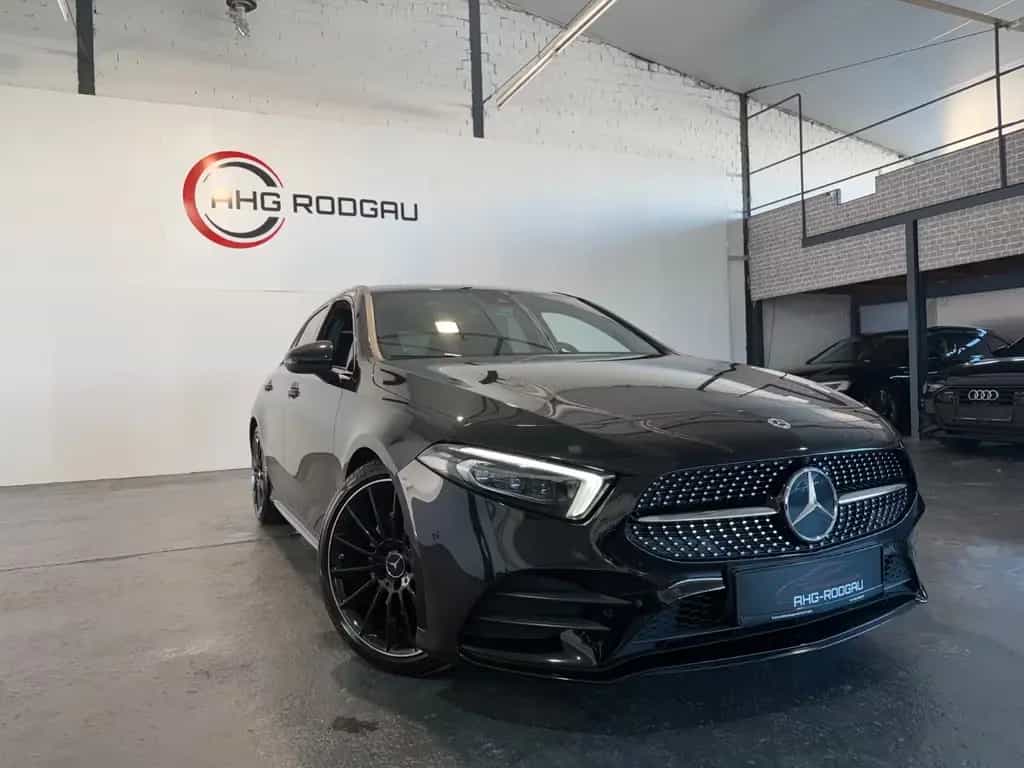 Mercedes-Benz A 250 AMG-Line/LED/360/NIGHT/TOD/19ZOLL 03/2022-photo-4