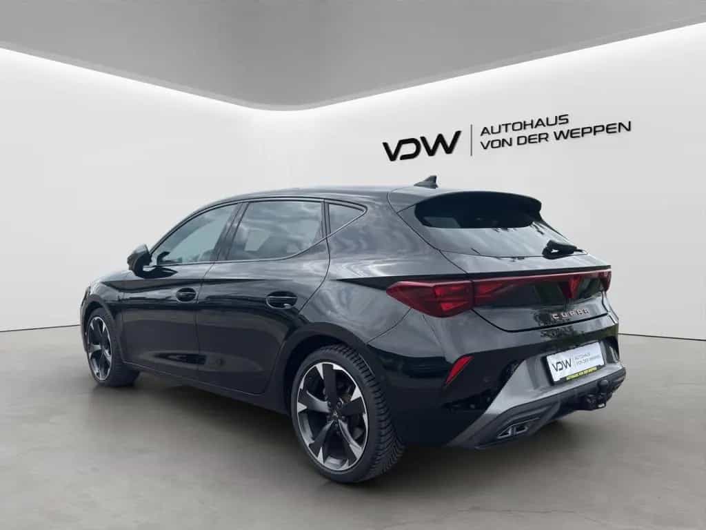 Cupra Leon eTSI DSG ACC AHK Matrix Memory Totwinkel 02/2025-photo-4