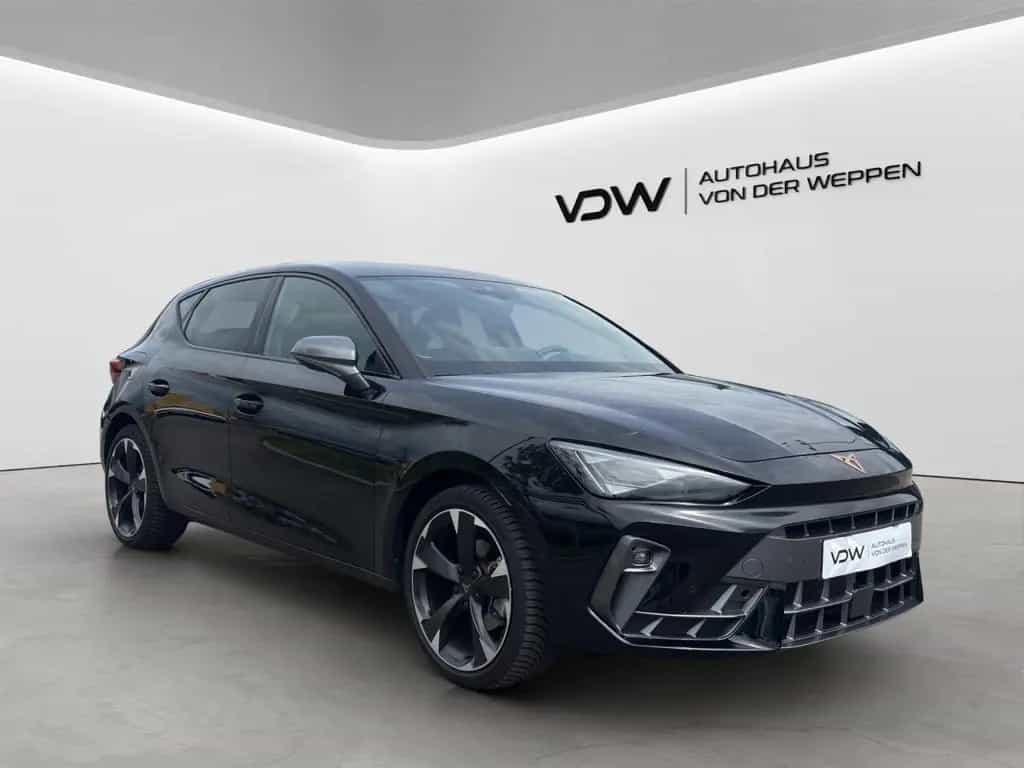 Cupra Leon eTSI DSG ACC AHK Matrix Memory Totwinkel 02/2025-photo-9