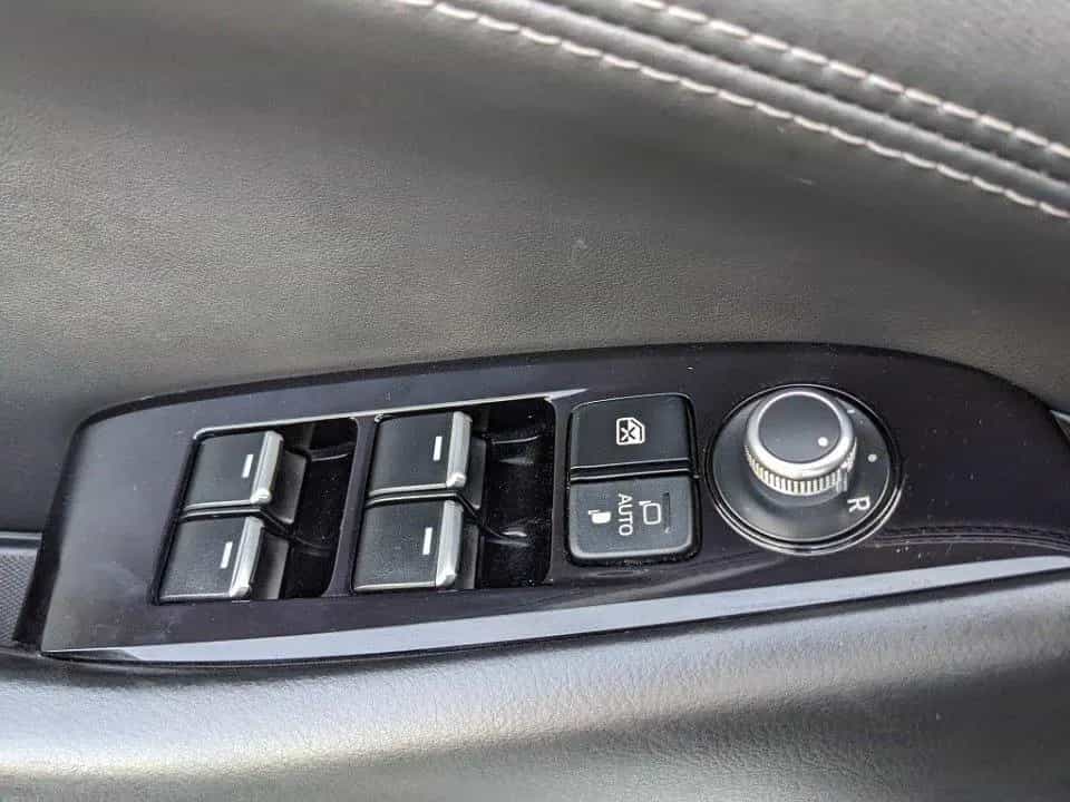 Mazda 6 Kombi 2.5l Sports-Line AHK Matrix-LED Bose 1.H 10/2019-photo-25