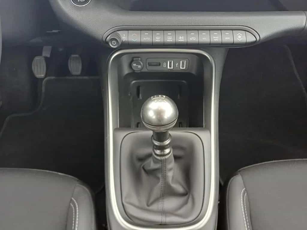 Jeep Avenger Altitude 1.2 GSE T3 100 PS Sitzheizung 09/2023-photo-11