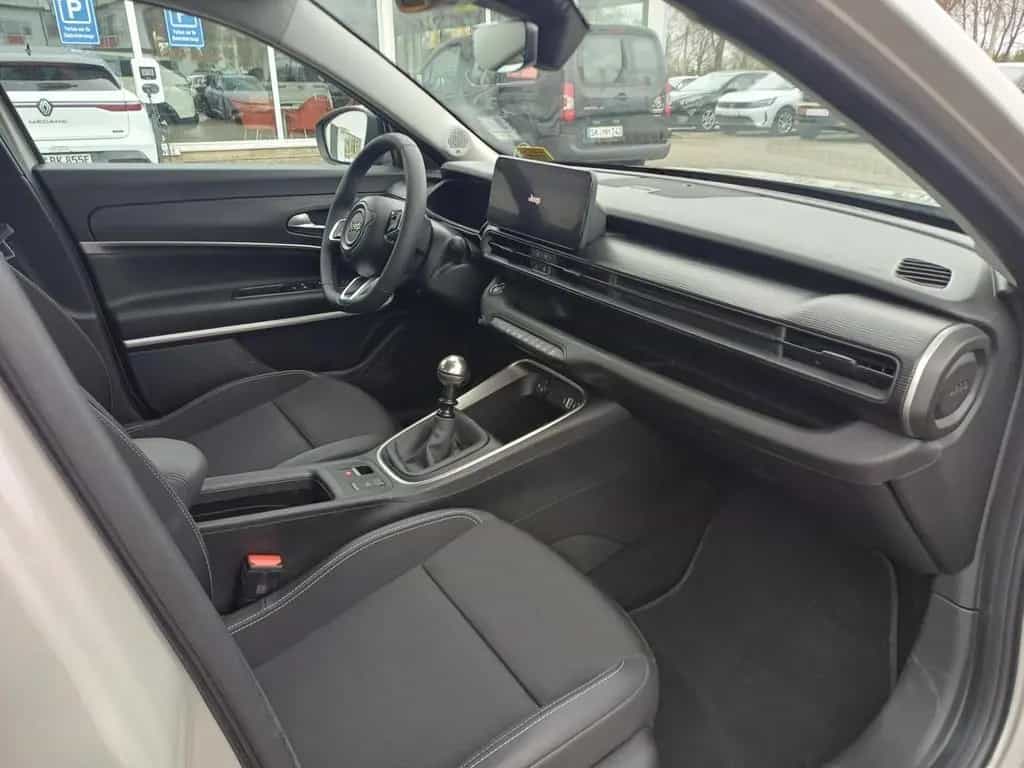 Jeep Avenger Altitude 1.2 GSE T3 100 PS Sitzheizung 09/2023-photo-13