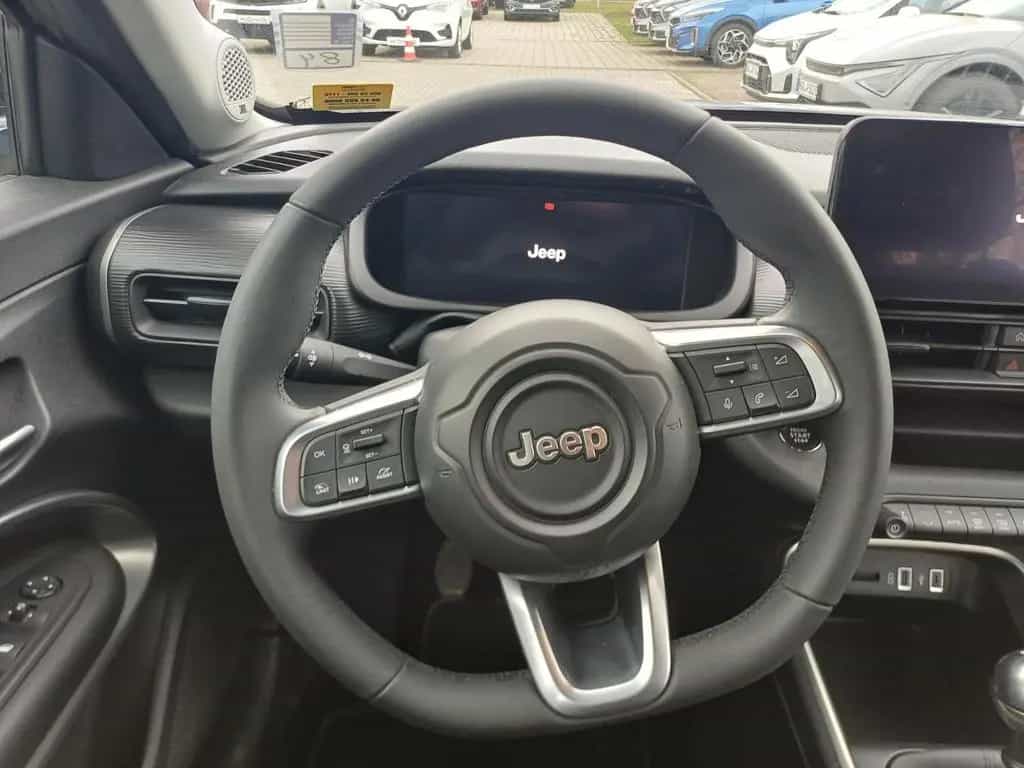Jeep Avenger Altitude 1.2 GSE T3 100 PS Sitzheizung 09/2023-photo-9