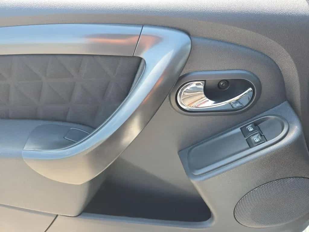 Dacia Duster **TÜV NEU-Klima-Ahk** 11/2014-photo-16