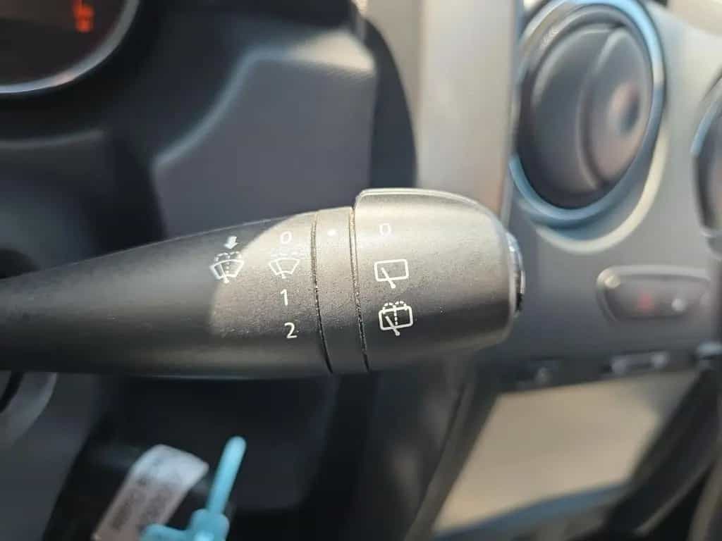 Dacia Duster **TÜV NEU-Klima-Ahk** 11/2014-photo-18