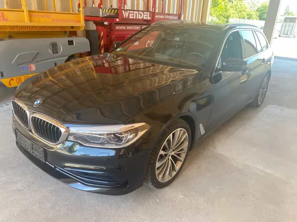 BMW 530 5 Touring 530 d Sport Line 01/2020-photo-0