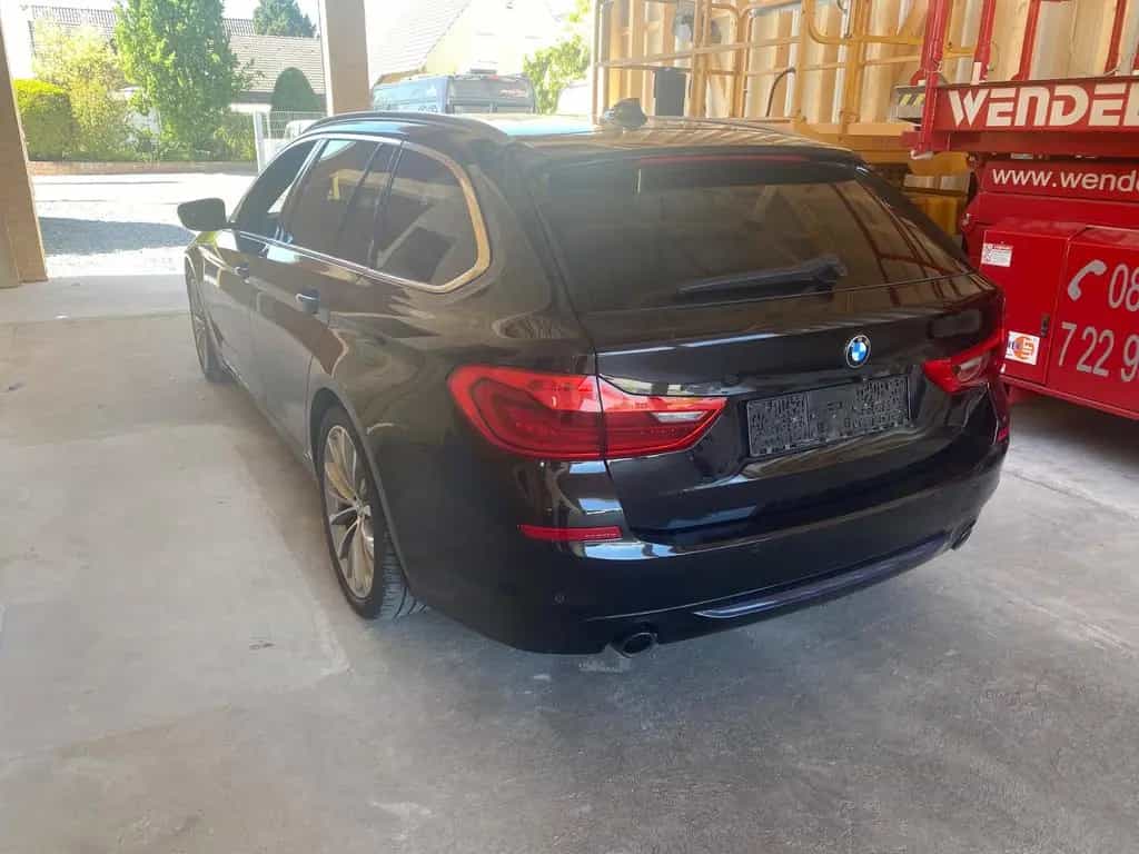 BMW 530 5 Touring 530 d Sport Line 01/2020-photo-3