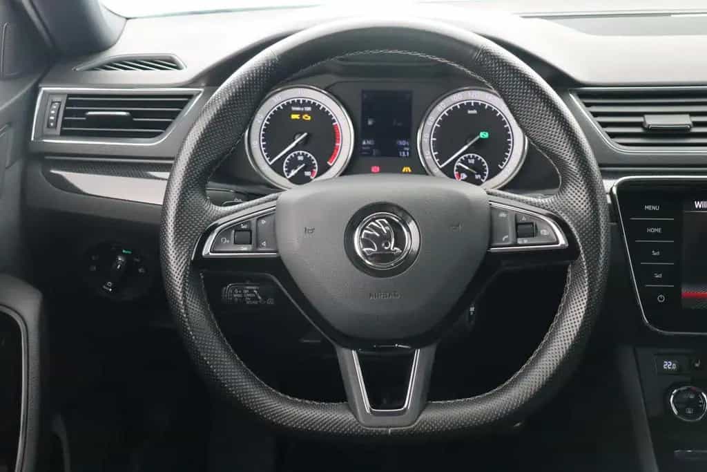 Skoda Superb COMBI SPORTLINE 2.0TSI DSG 4x4 AHK+CANTON 06/2018-photo-16