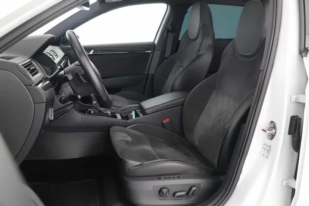 Skoda Superb COMBI SPORTLINE 2.0TSI DSG 4x4 AHK+CANTON 06/2018-photo-8