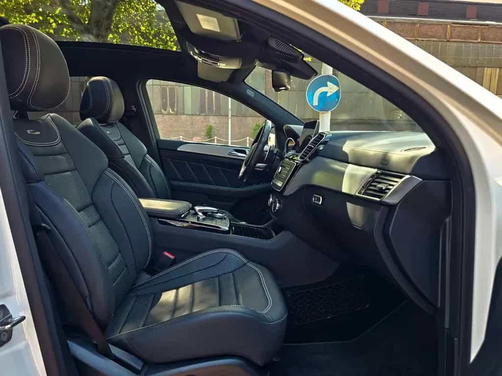 Mercedes-Benz GLE 63 AMG Coupe 4Matic * VOLL !!* 04/2019-photo-17