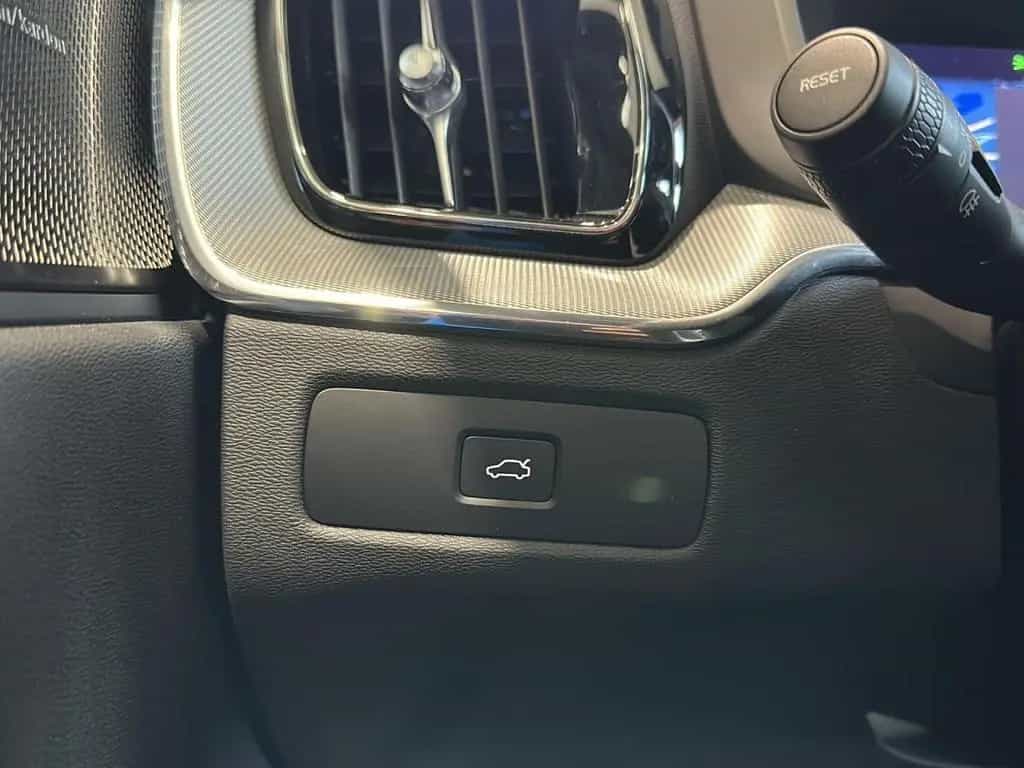Volvo XC60 XC 60 Plus Dark AWD Bluetooth Navi LED Klima 02/2025-photo-11
