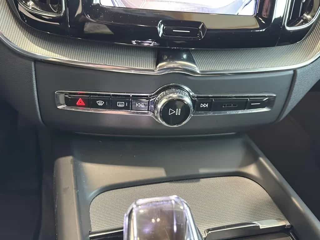 Volvo XC60 XC 60 Plus Dark AWD Bluetooth Navi LED Klima 02/2025-photo-19