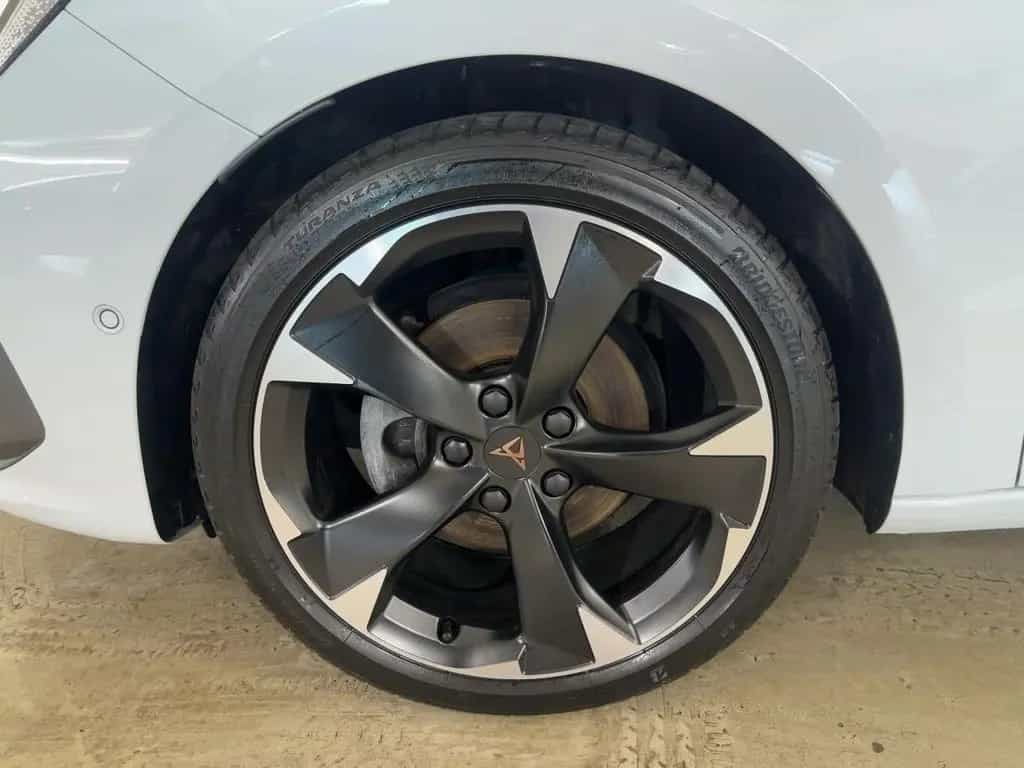 Cupra Leon ST 1.5 eTSI Basis DSG |LED|SPUR|CARPLAY| 04/2023-photo-10