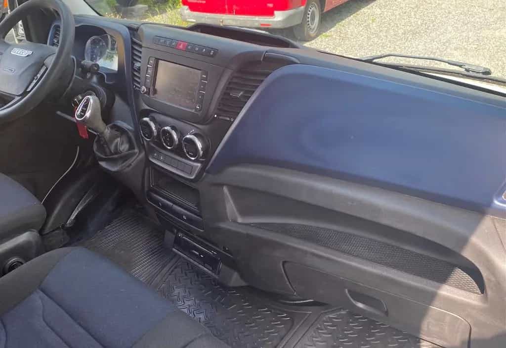 Iveco Other Daily 3.0 35S21V H2 12M3 2SchiebeTür StHzg 03/2018-photo-28