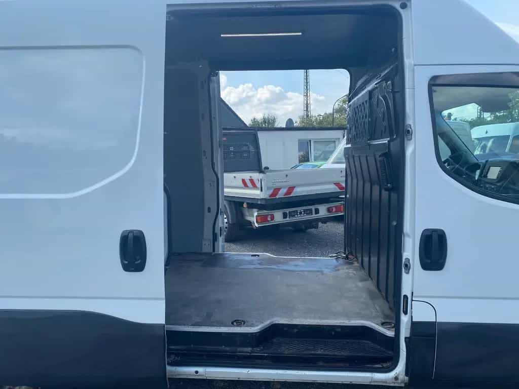 Iveco Other Daily 3.0 35S21V H2 12M3 2SchiebeTür StHzg 03/2018-photo-29
