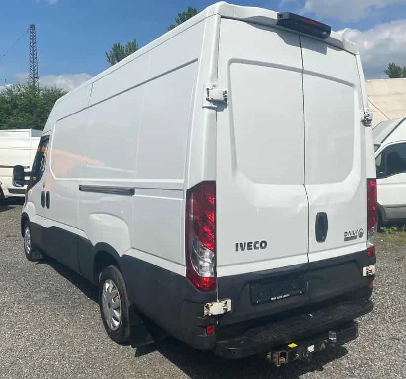 Iveco Other Daily 3.0 35S21V H2 12M3 2SchiebeTür StHzg 03/2018-photo-3