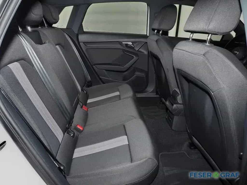 Audi A3 Sportback 35 TFSI 110 S tronic Smartphone-Int 01/2023-photo-4