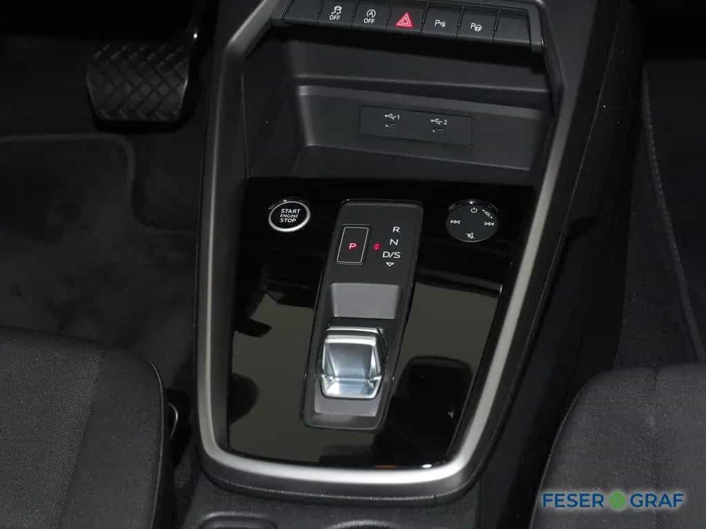 Audi A3 Sportback 35 TFSI 110 S tronic Smartphone-Int 01/2023-photo-7