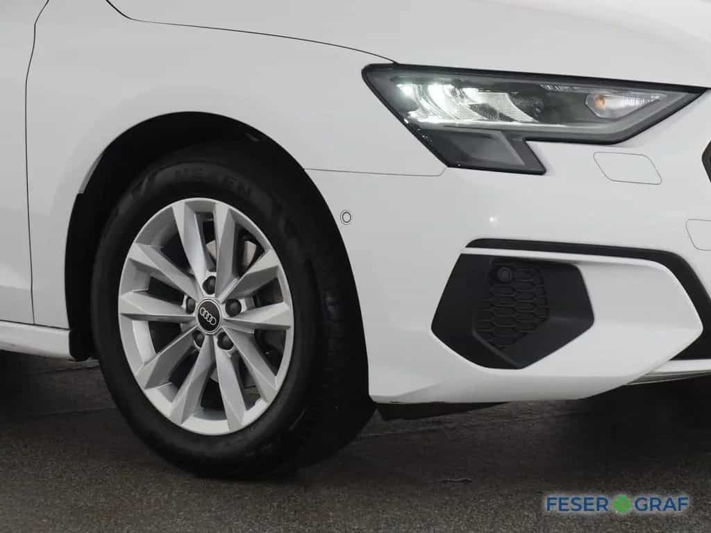 Audi A3 Sportback 35 TFSI 110 S tronic Smartphone-Int 01/2023-photo-9