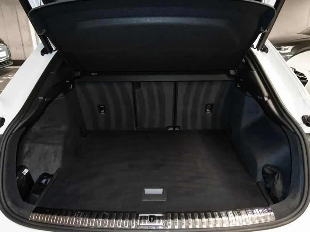 Audi Q3 Sportback 40 TFSI quattro S line AHK Keyless 10/2023-photo-8