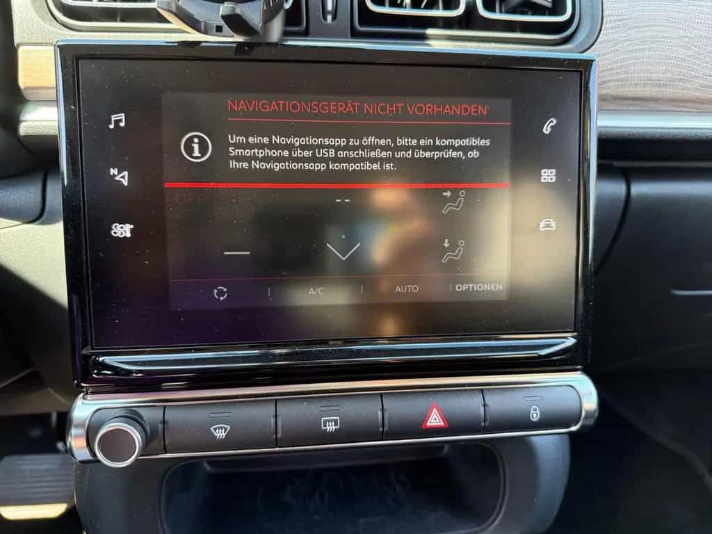 Citroën C3 1.2 PureTech 110 Shine Stop&Start 10/2023-photo-10