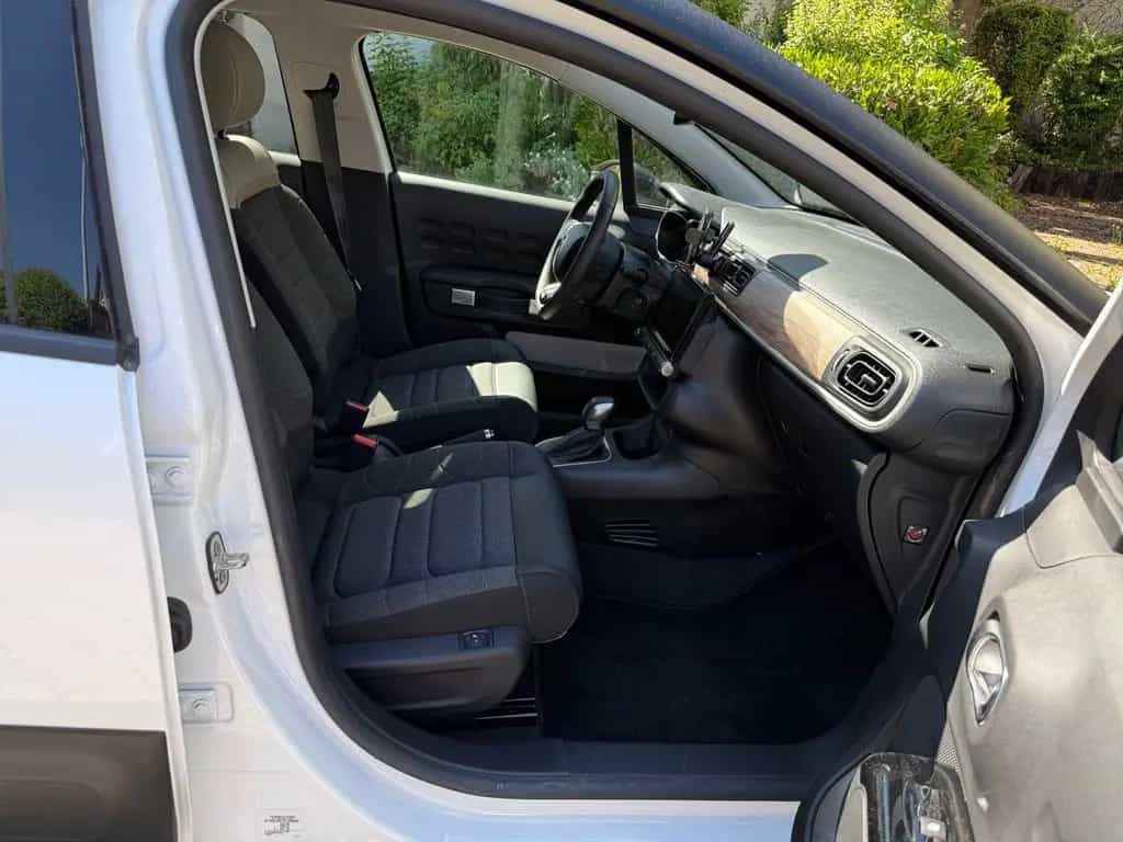 Citroën C3 1.2 PureTech 110 Shine Stop&Start 10/2023-photo-11
