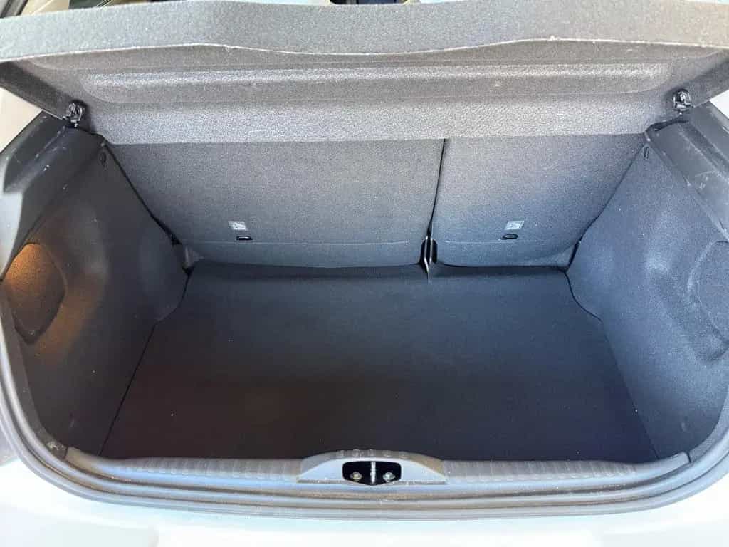 Citroën C3 1.2 PureTech 110 Shine Stop&Start 10/2023-photo-12