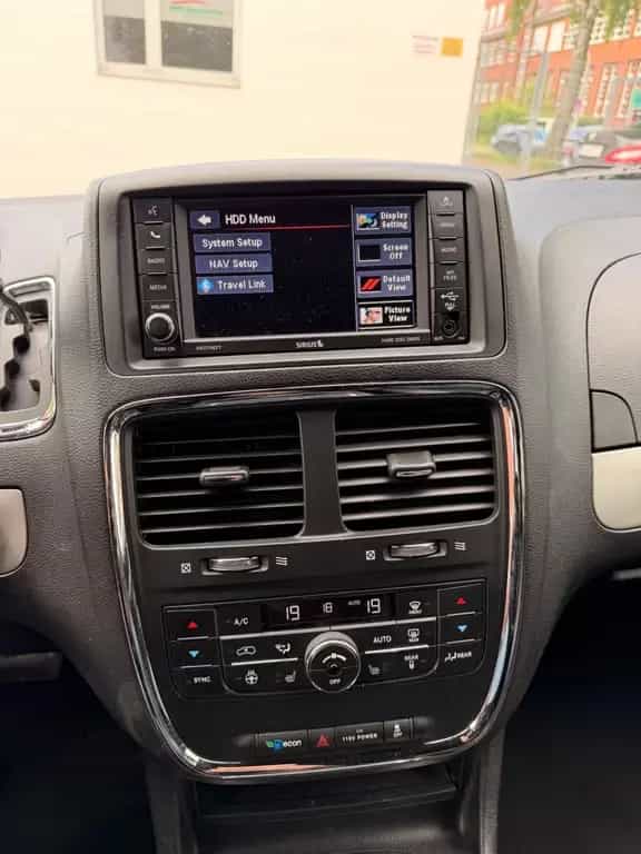 Dodge Grand Caravan 3.6 V6 LPG Gran Tourismo STOW N GO 07/2017-photo-30