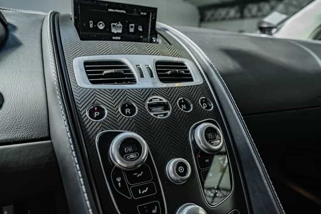 Aston Martin Vanquish Centenary *Low Mileage* 01/2014-photo-16