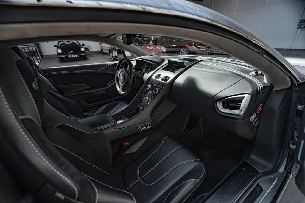 Aston Martin Vanquish Centenary *Low Mileage* 01/2014-photo-21