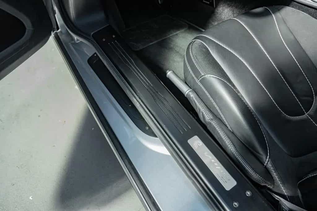Aston Martin Vanquish Centenary *Low Mileage* 01/2014-photo-25