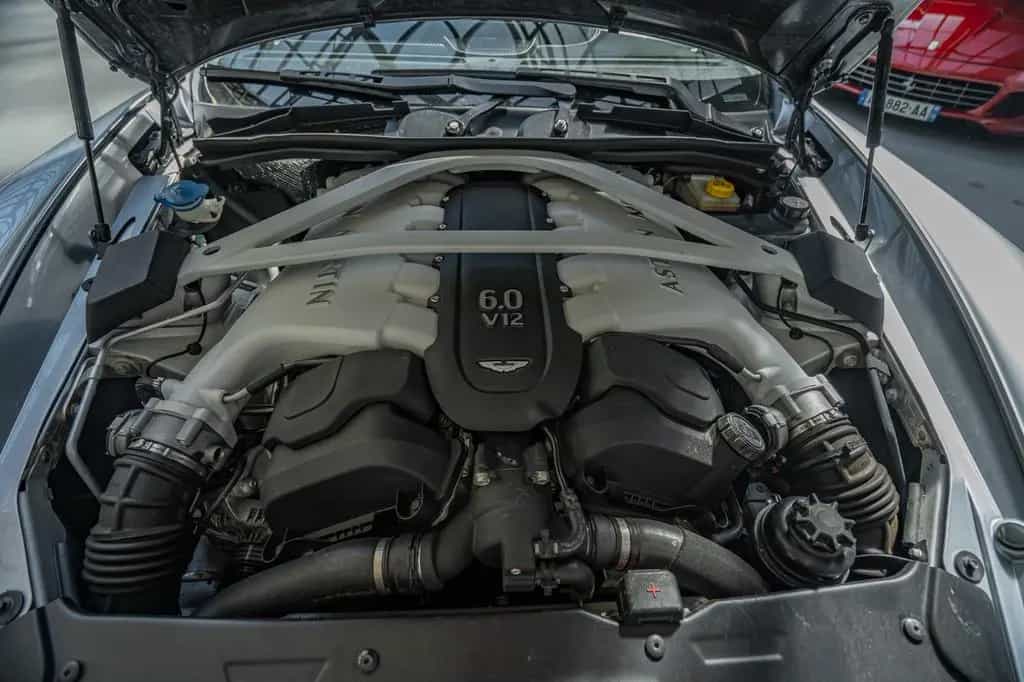 Aston Martin Vanquish Centenary *Low Mileage* 01/2014-photo-44