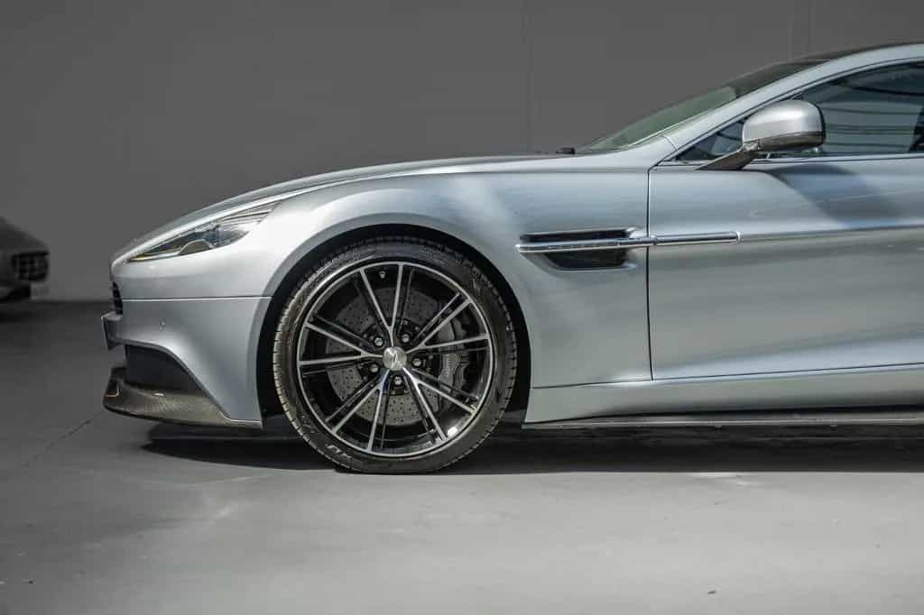 Aston Martin Vanquish Centenary *Low Mileage* 01/2014-photo-5