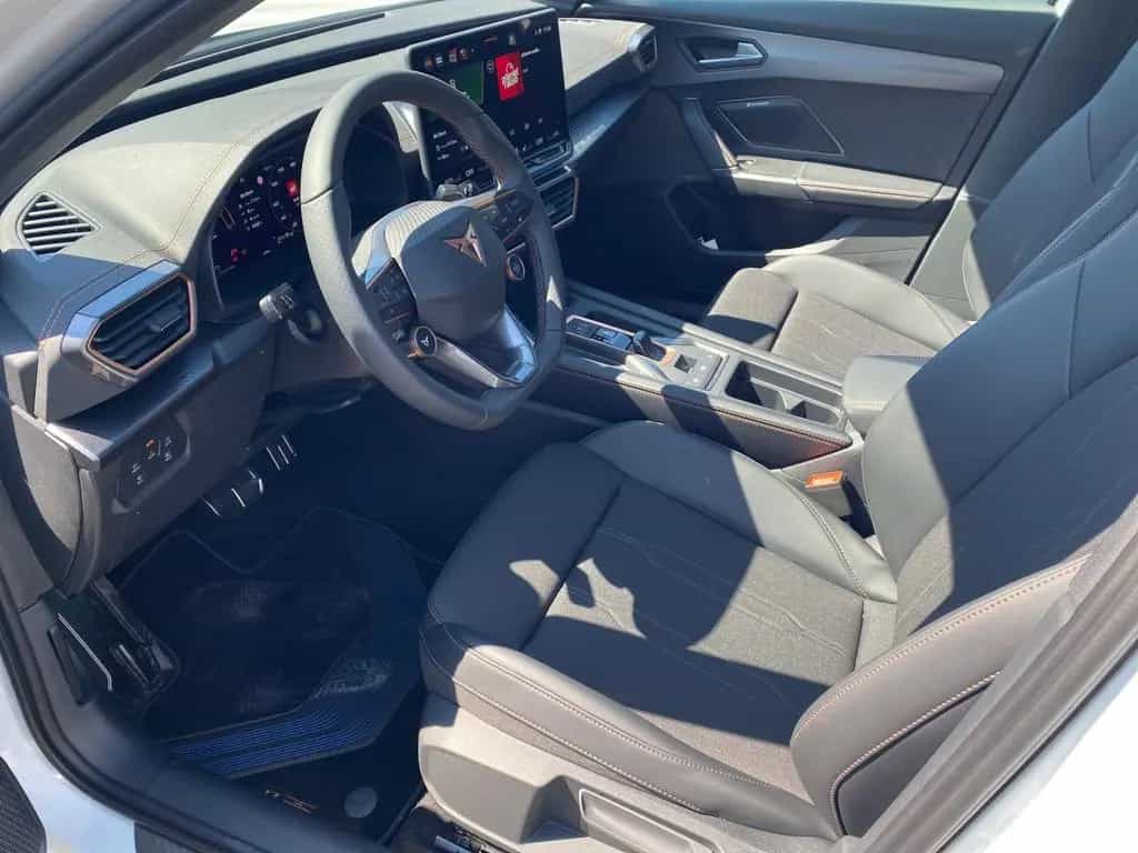 Cupra Formentor 1.5 eTSI DSG, AHK, RFK, PANO 04/2025-photo-7