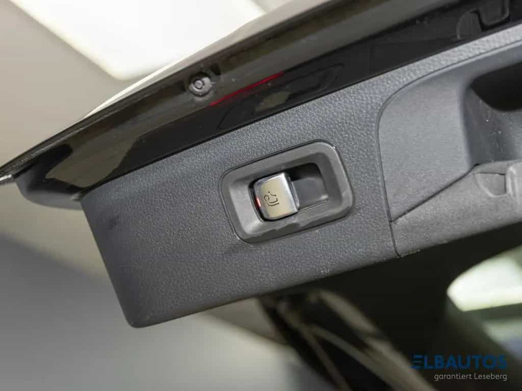 Mercedes-Benz GLC 220 d 4M Multibeam/AHK/Distronic/Kamera/SHZ 11/2019-photo-9