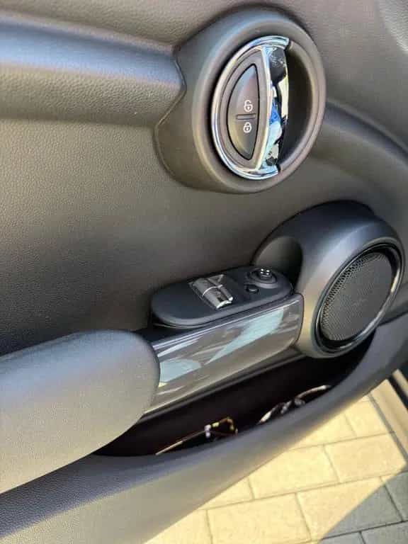 MINI ONE 08/2020-photo-7