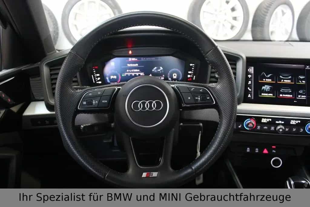 Audi A1 Sportback 30 TFSI*S line*LED*SHZ*MFL*2.Hand* 08/2019-photo-17