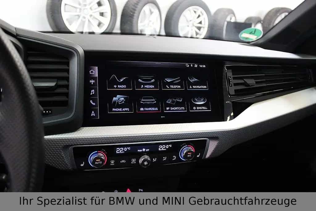 Audi A1 Sportback 30 TFSI*S line*LED*SHZ*MFL*2.Hand* 08/2019-photo-20
