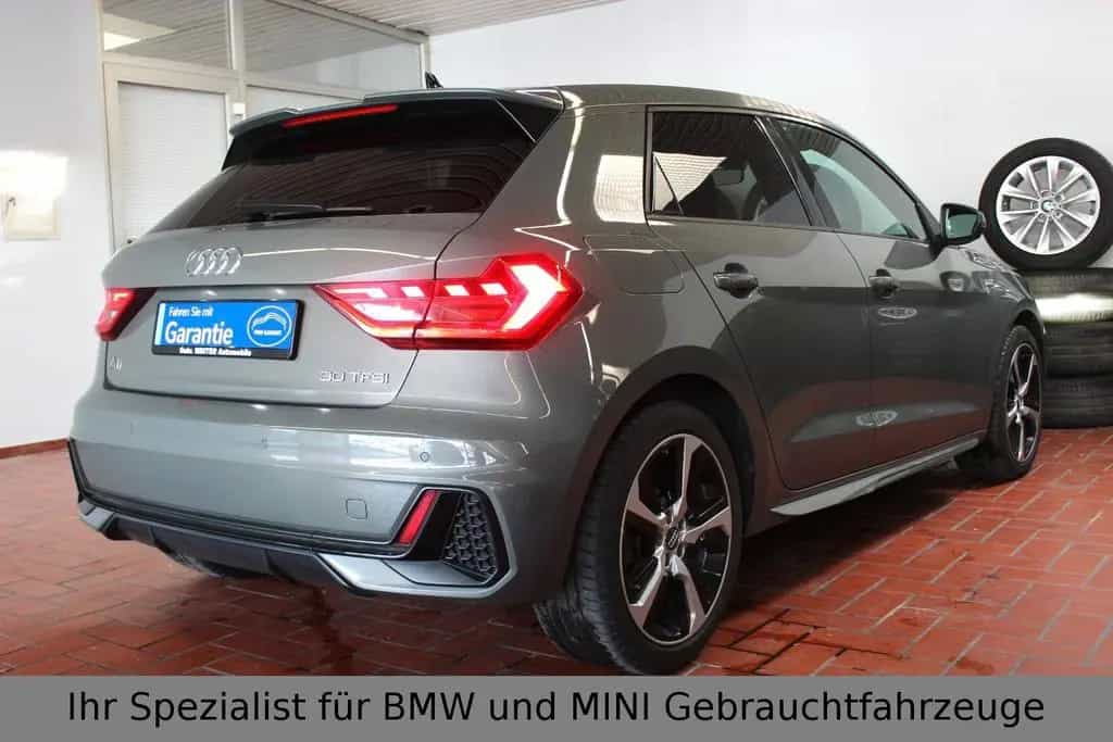 Audi A1 Sportback 30 TFSI*S line*LED*SHZ*MFL*2.Hand* 08/2019-photo-6