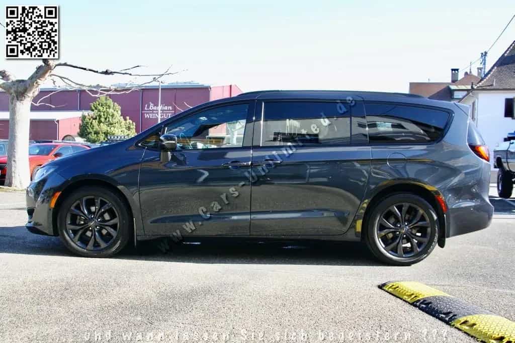 Chrysler Pacifica Limited Red S/360°/Theater/CLEAN-CarFax 12/2019-photo-11