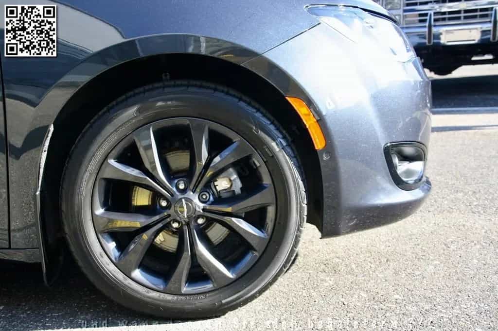 Chrysler Pacifica Limited Red S/360°/Theater/CLEAN-CarFax 12/2019-photo-17