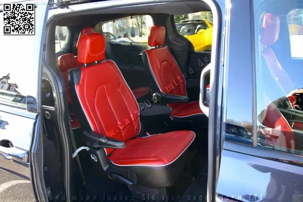 Chrysler Pacifica Limited Red S/360°/Theater/CLEAN-CarFax 12/2019-photo-37