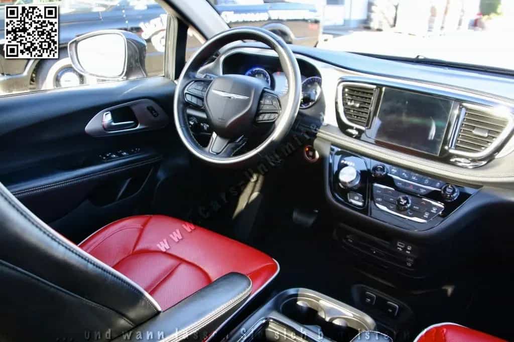 Chrysler Pacifica Limited Red S/360°/Theater/CLEAN-CarFax 12/2019-photo-38