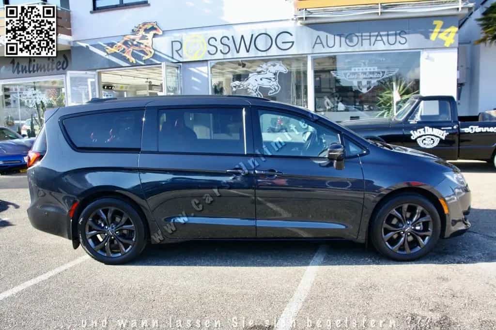 Chrysler Pacifica Limited Red S/360°/Theater/CLEAN-CarFax 12/2019-photo-8