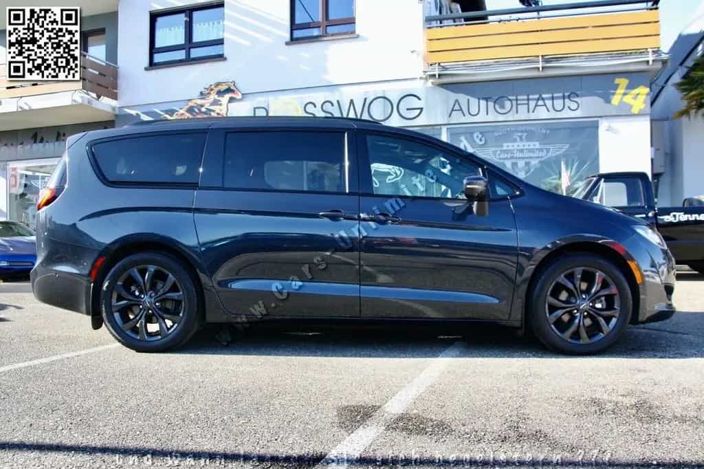 Chrysler Pacifica Limited Red S/360°/Theater/CLEAN-CarFax 12/2019-photo-9