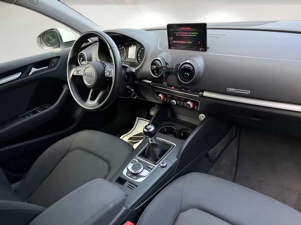 Audi A3 Sportback 35 TFSI ACT | Xenon Plus | Klima 01/2019-photo-11